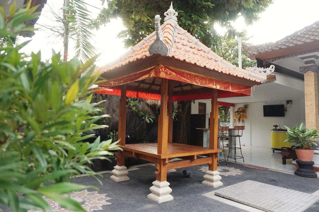 Komala Indah I Hotel Bali Exterior photo